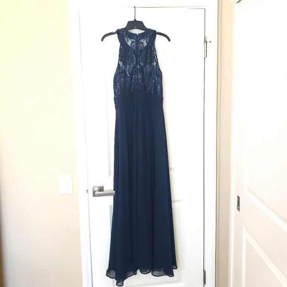 Eliza J Long Evening / Prom Dress - Picture 6 of 10